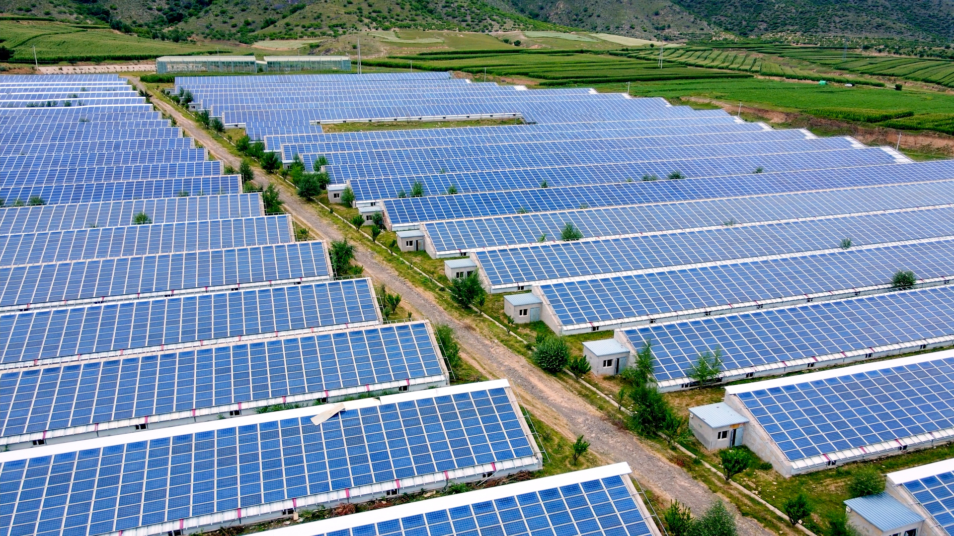 128.94GW of newly installed photovoltaic capacity in the first three quarters